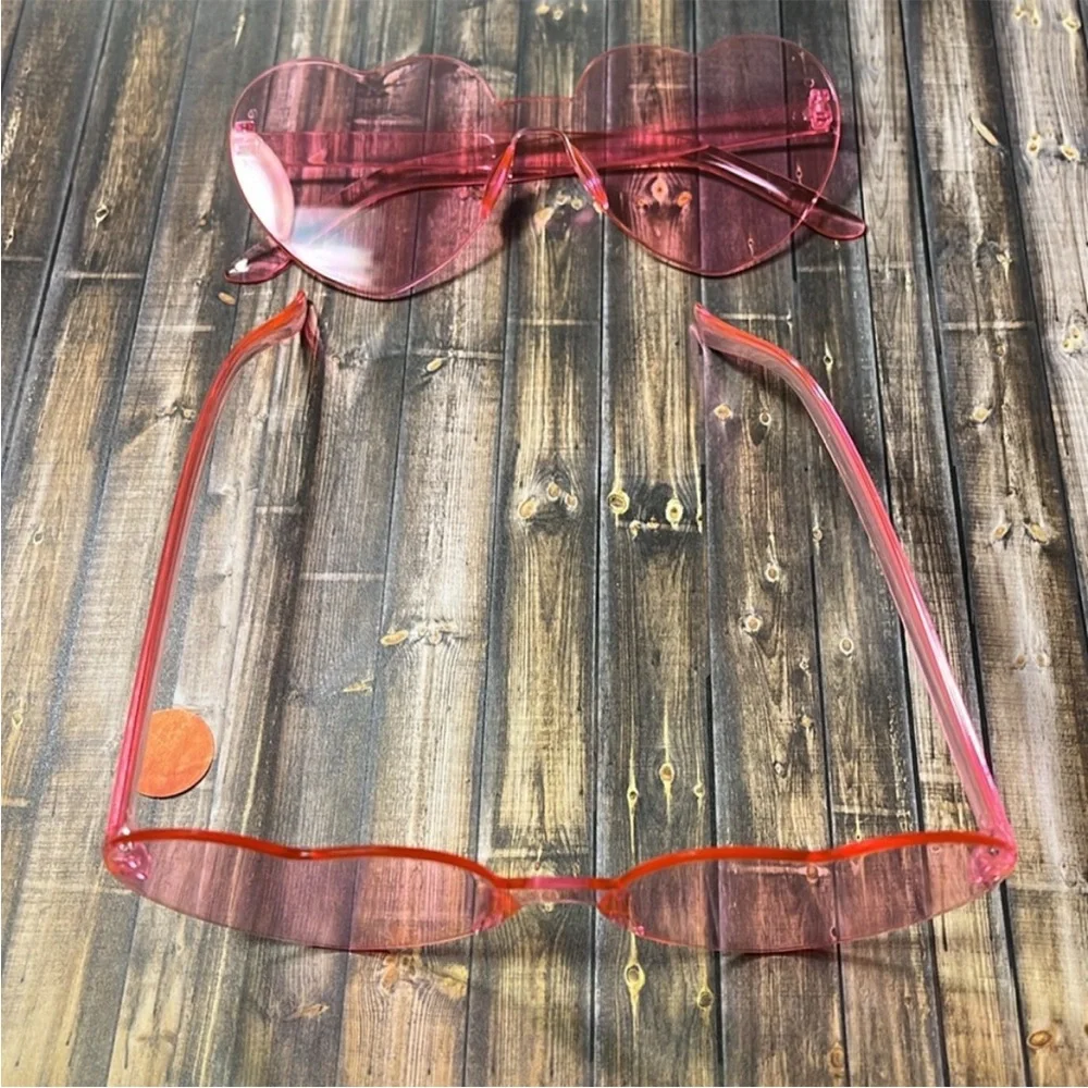 5for$10 Two Cute Transparent Baby Pink Novelty
Heart Glasses Best Friends - Picture 3 of 7